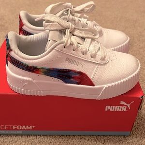 Toddler Puma tennis shoes